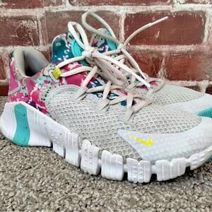 Nike Free Metcon 4 Shoes Womens Size 7.5 DQ0304001 Training Athletic Sneakers